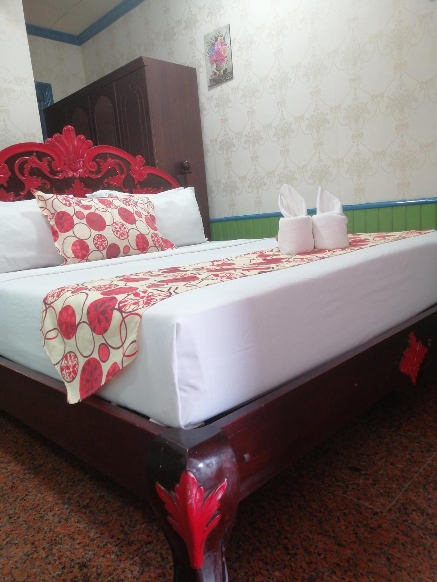 Sang Yoo Mountain View Tagaytay Bed And Breakfast - Taal Lake View タガイタイ エクステリア 写真