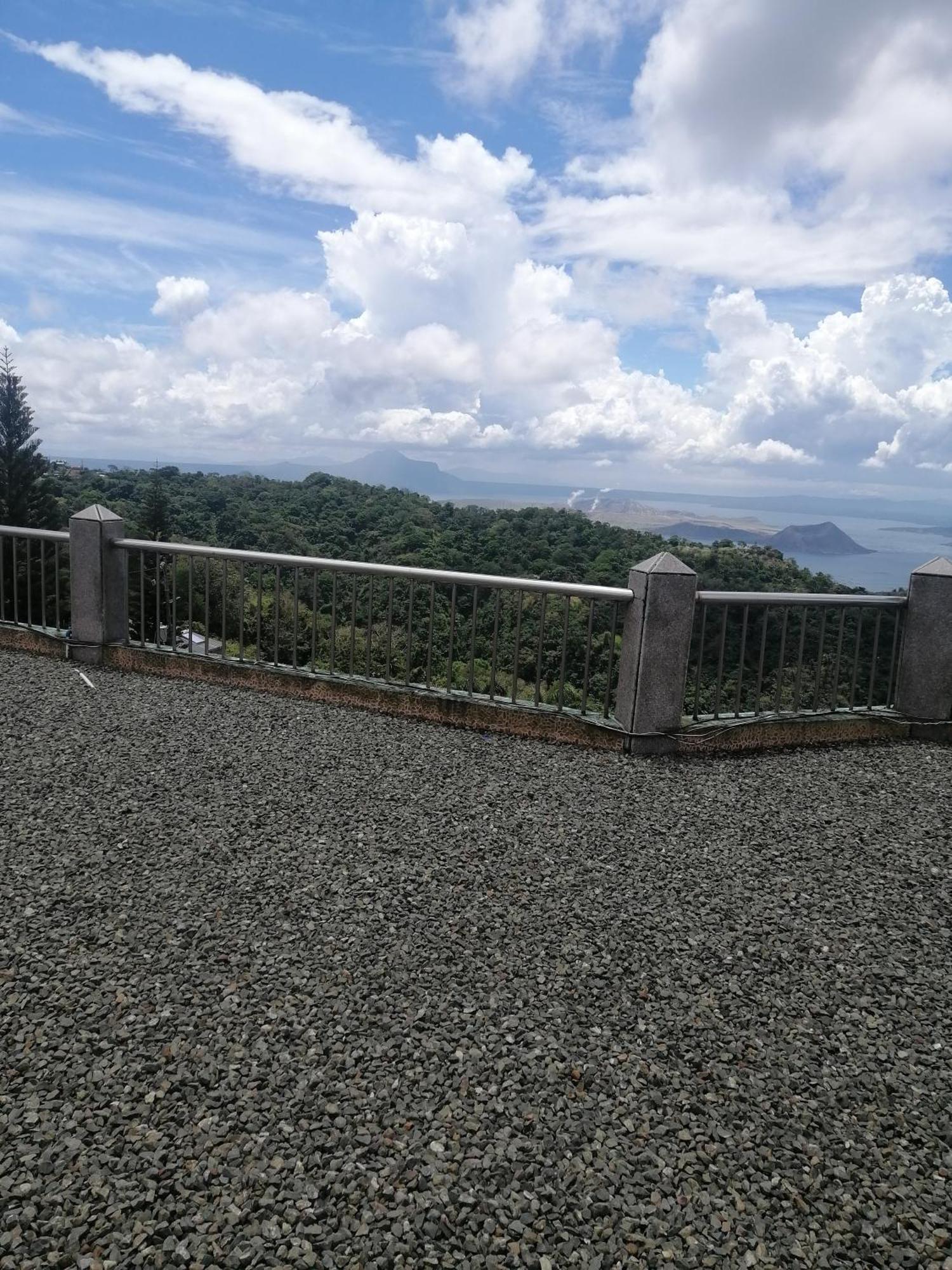 Sang Yoo Mountain View Tagaytay Bed And Breakfast - Taal Lake View タガイタイ エクステリア 写真