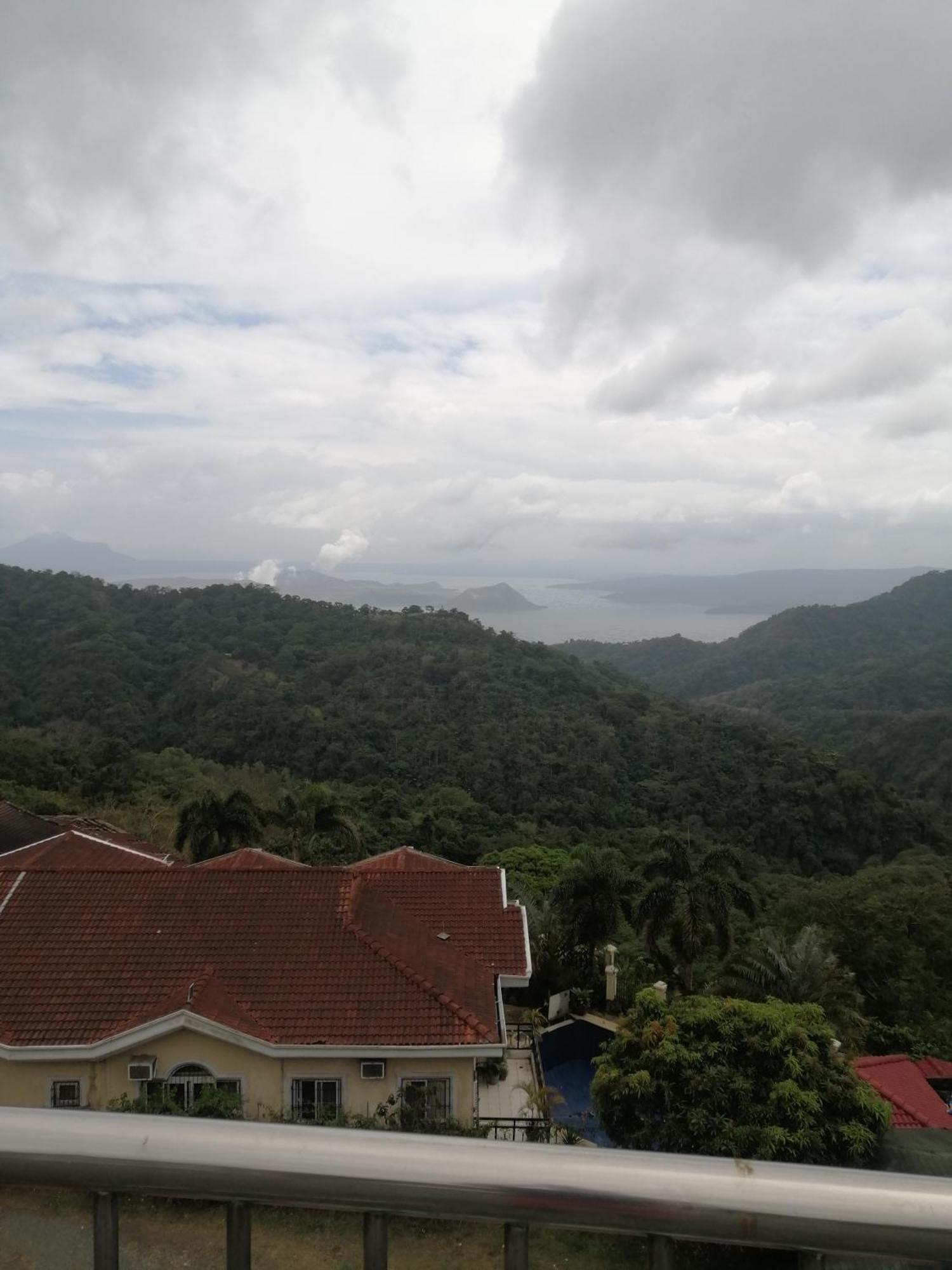 Sang Yoo Mountain View Tagaytay Bed And Breakfast - Taal Lake View タガイタイ エクステリア 写真